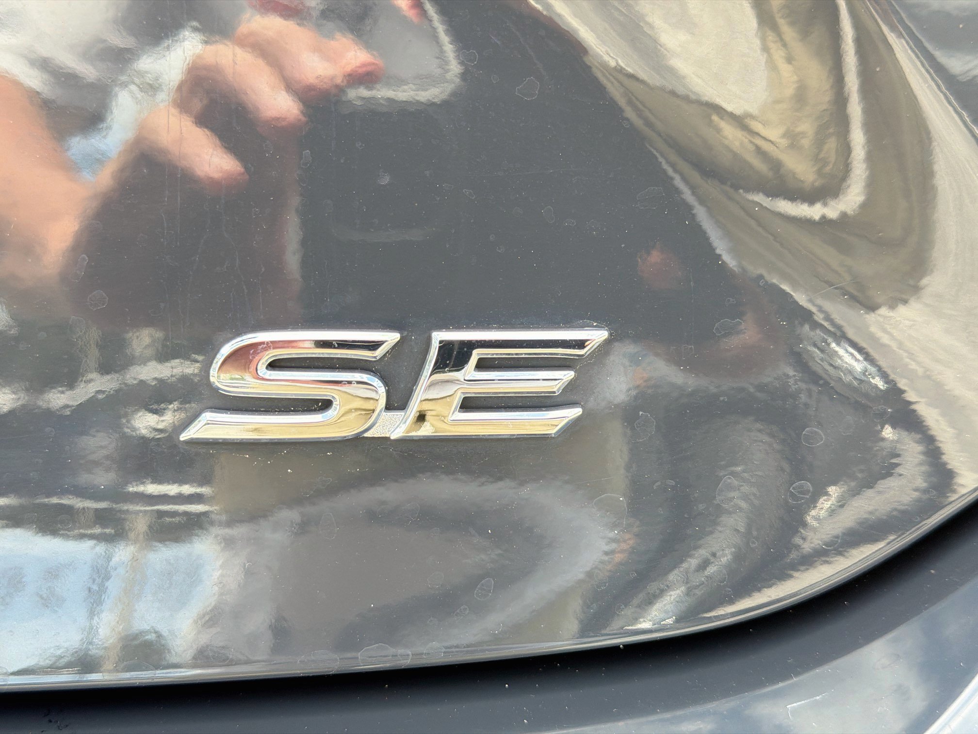 Used 2025 Toyota Camry SE FWD image 11