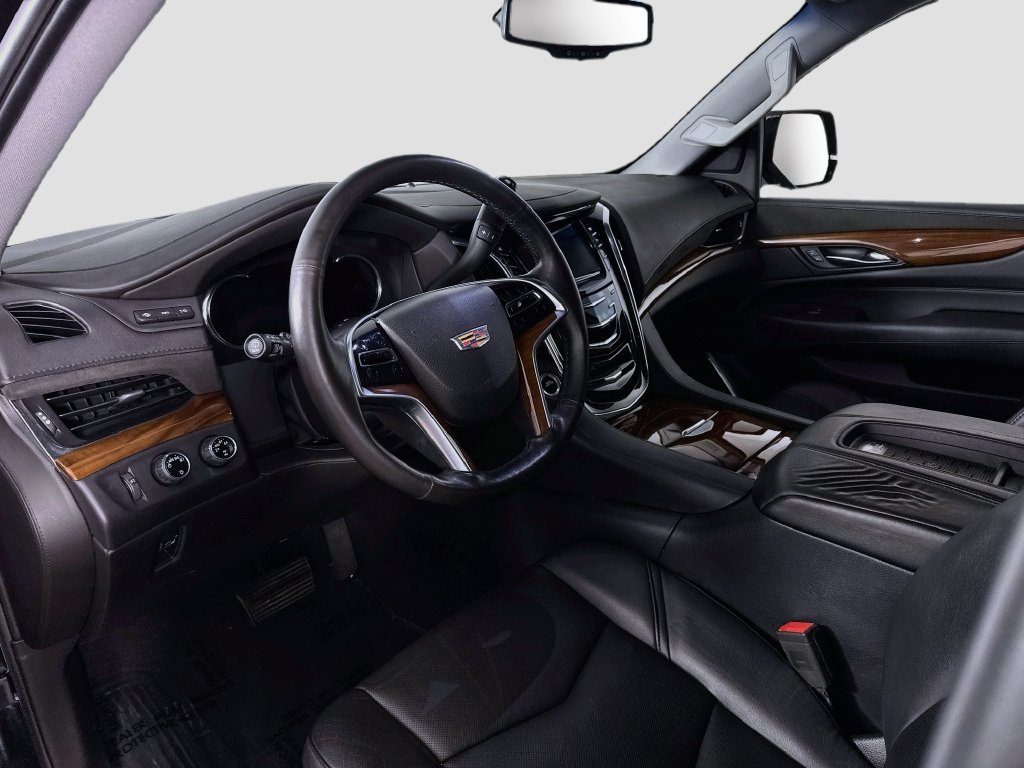 Used 2016 Cadillac Escalade Premium AWD/4WD image 10
