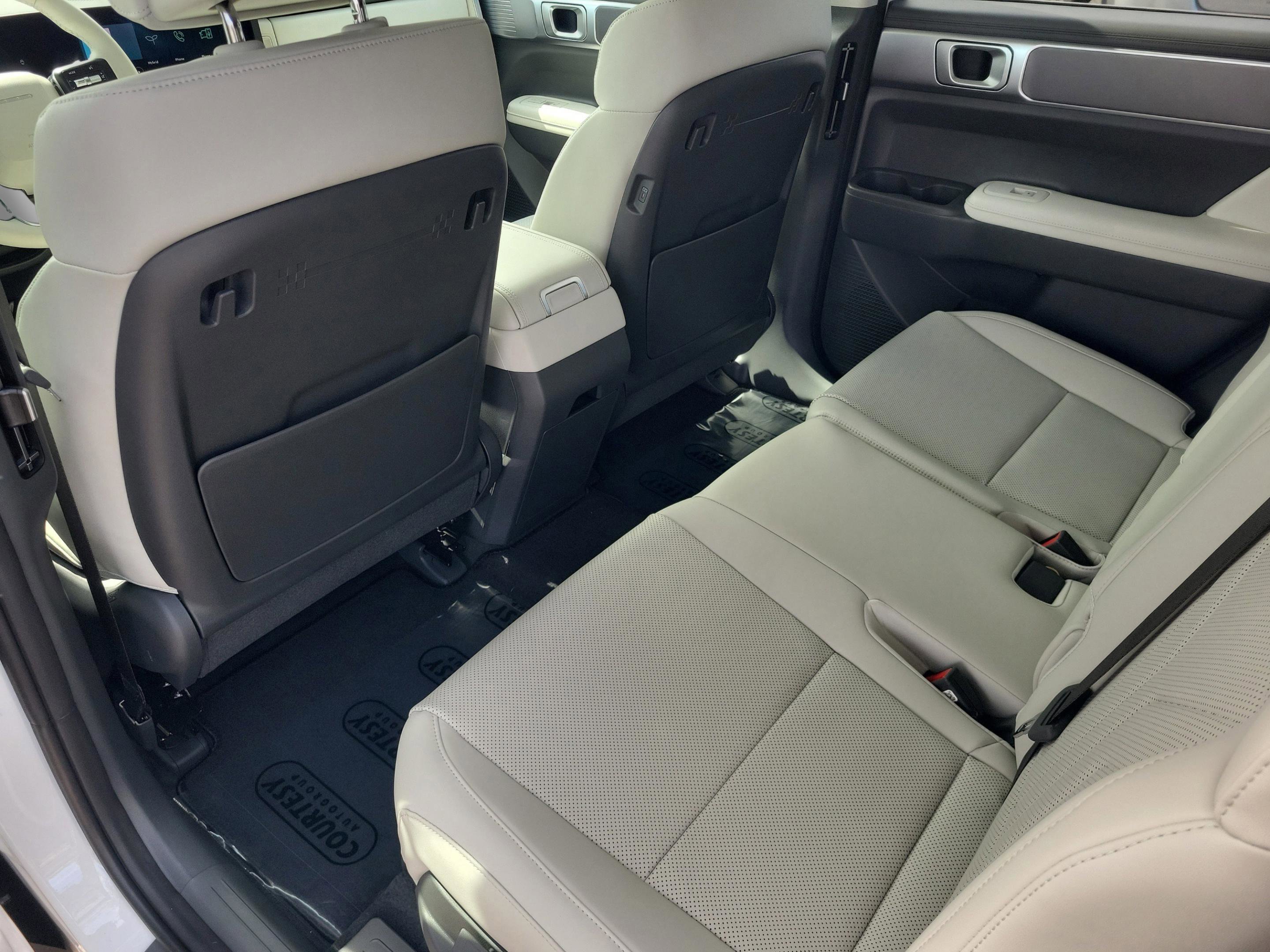 New 2026 Hyundai Santa Fe SEL image 14