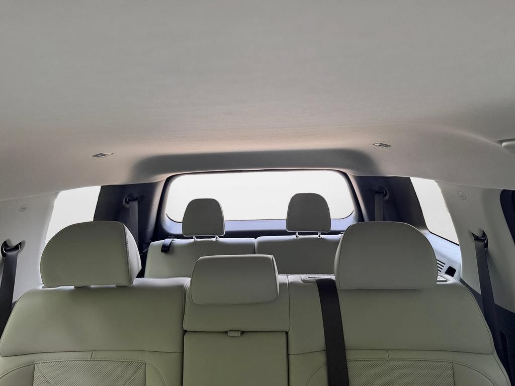 Certified 2024 Hyundai Santa Fe SEL FWD image 22