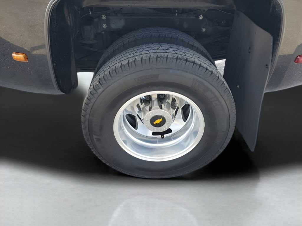 Used 2019 Chevrolet Silverado 3500 High Country w/ Duramax Plus Package image 20