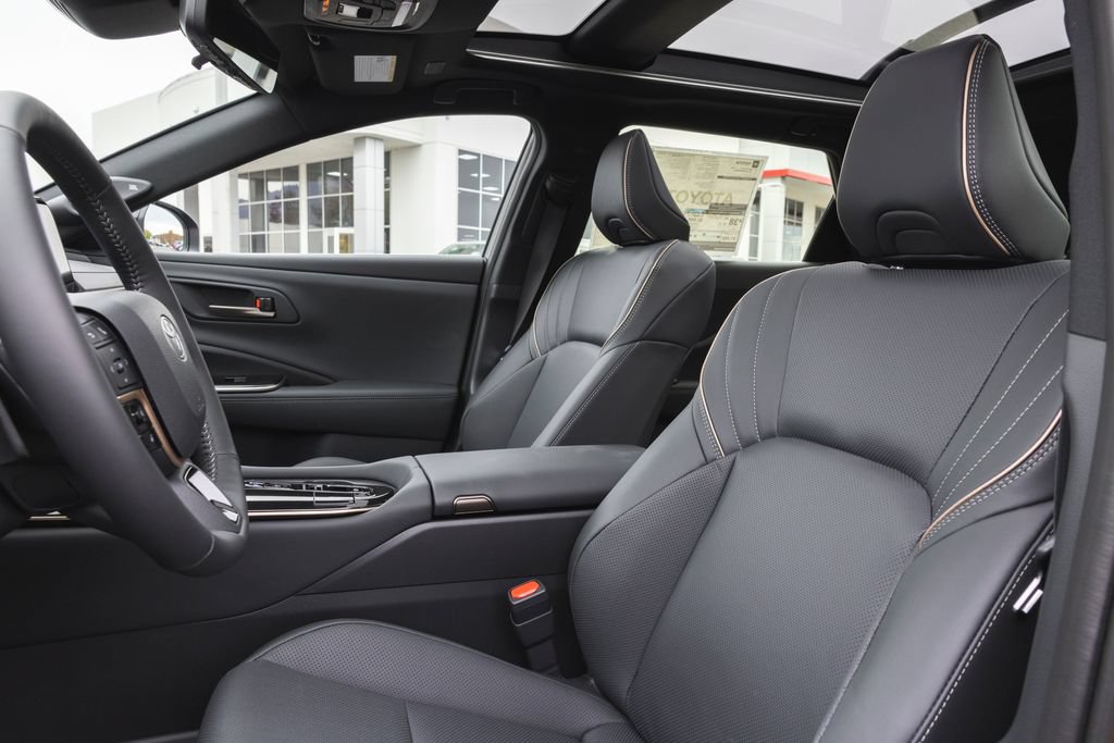 New 2026 Toyota Crown Signia AWD/4WD image 8