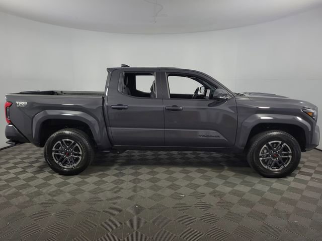Used 2025 Toyota Tacoma TRD Sport image 14