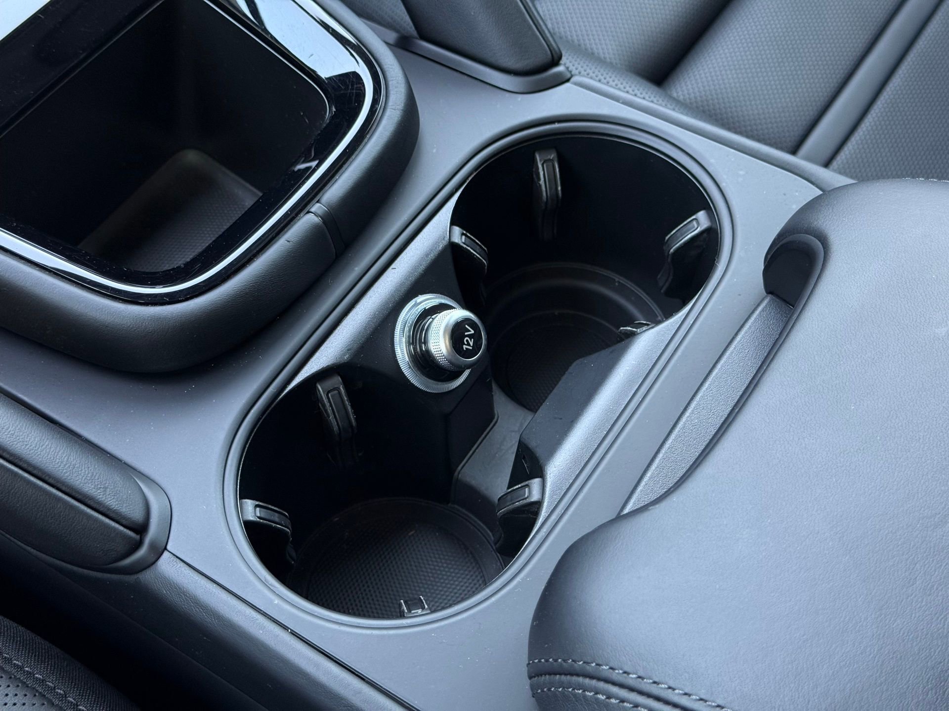 Certified 2025 Porsche Cayenne Turbo image 21