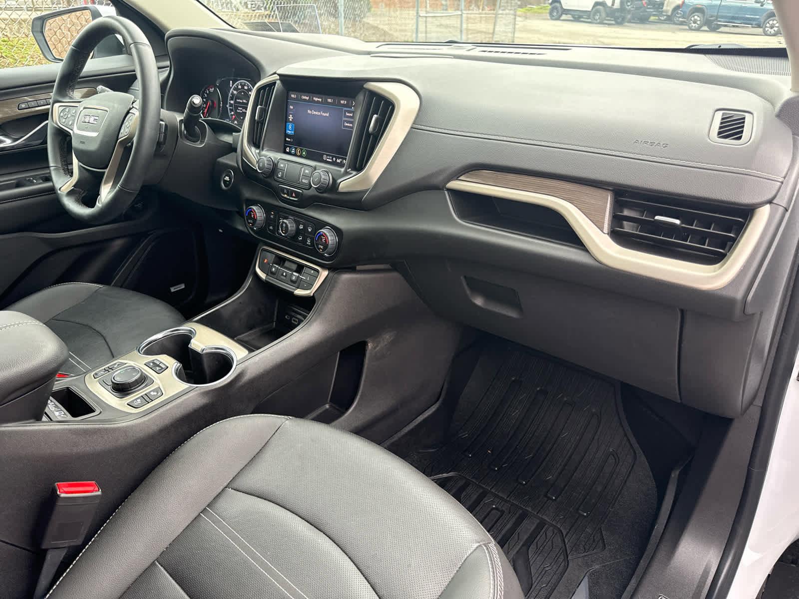Used 2023 GMC Terrain Denali w/ Denali Premium Package image 31