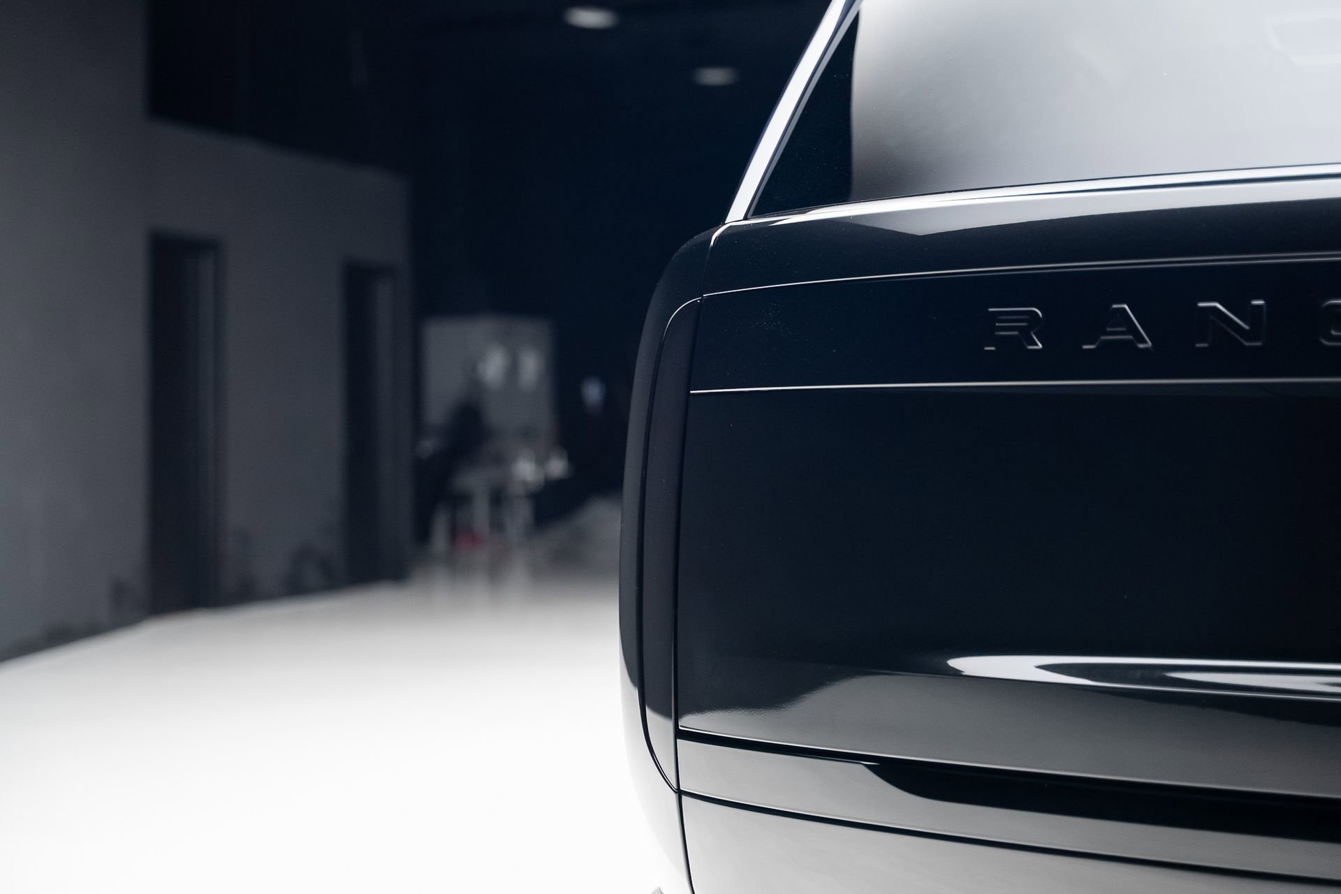 Used 2023 Land Rover Range Rover SE image 28