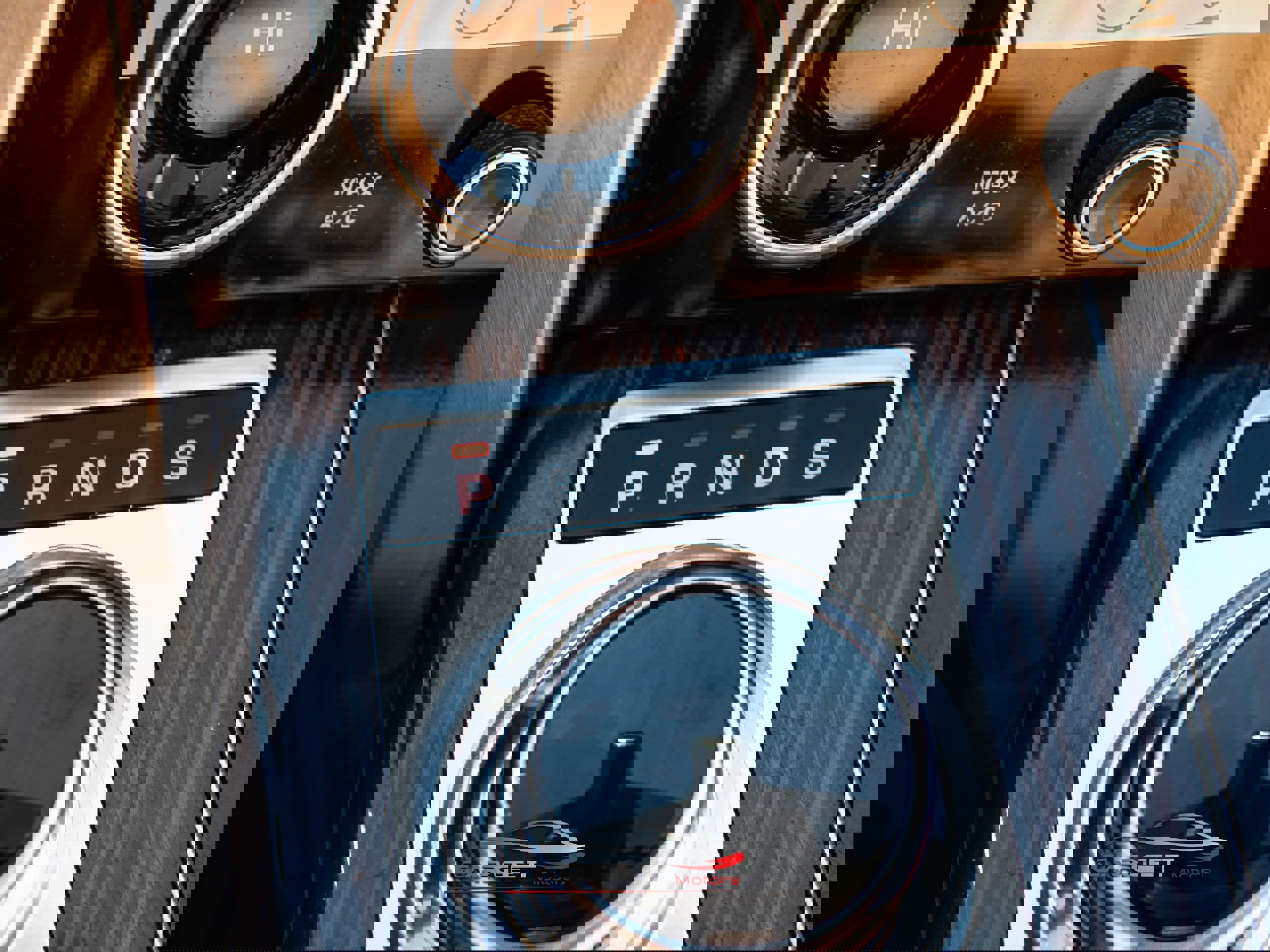 Used 2019 Land Rover Range Rover Autobiography image 36