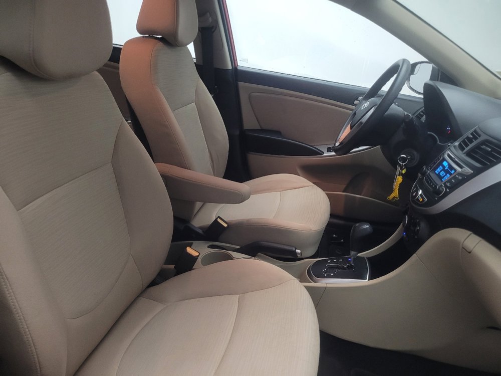 Used 2015 Hyundai Accent GLS FWD image 21