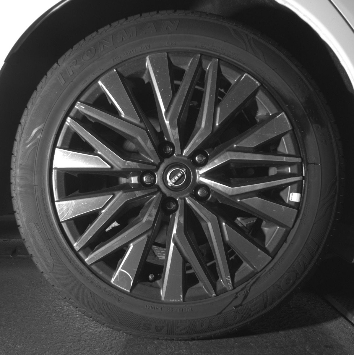 Used 2025 Nissan Altima 2.5 SV image 15