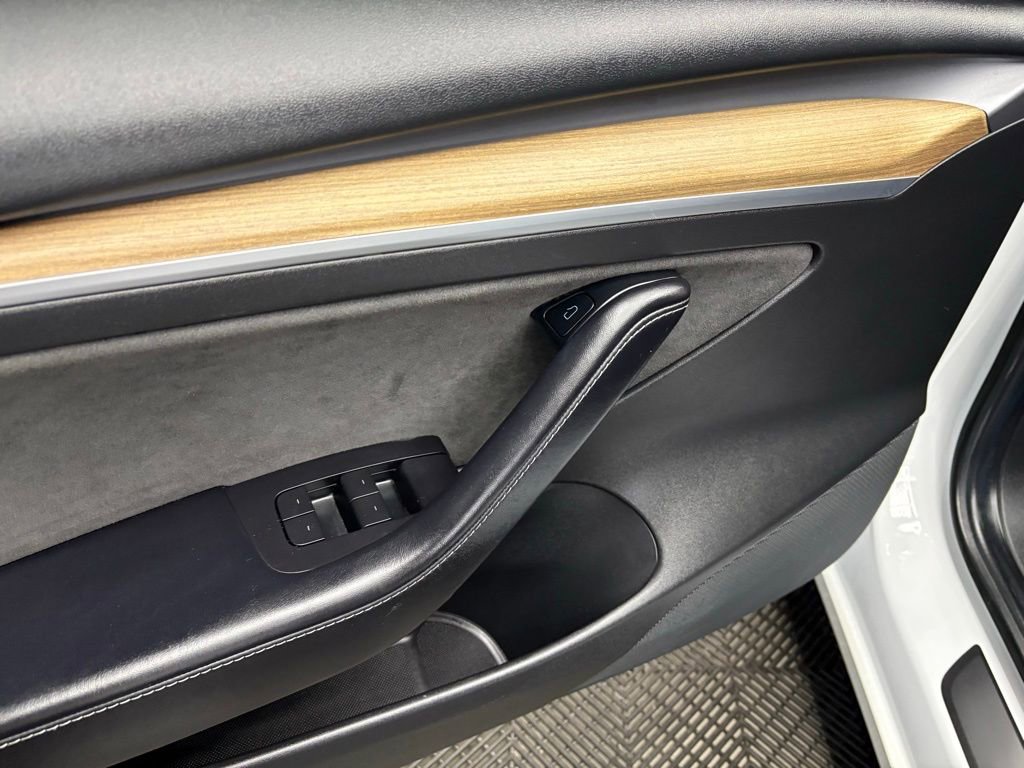Used 2021 Tesla Model 3 Standard Range Plus RWD image 28