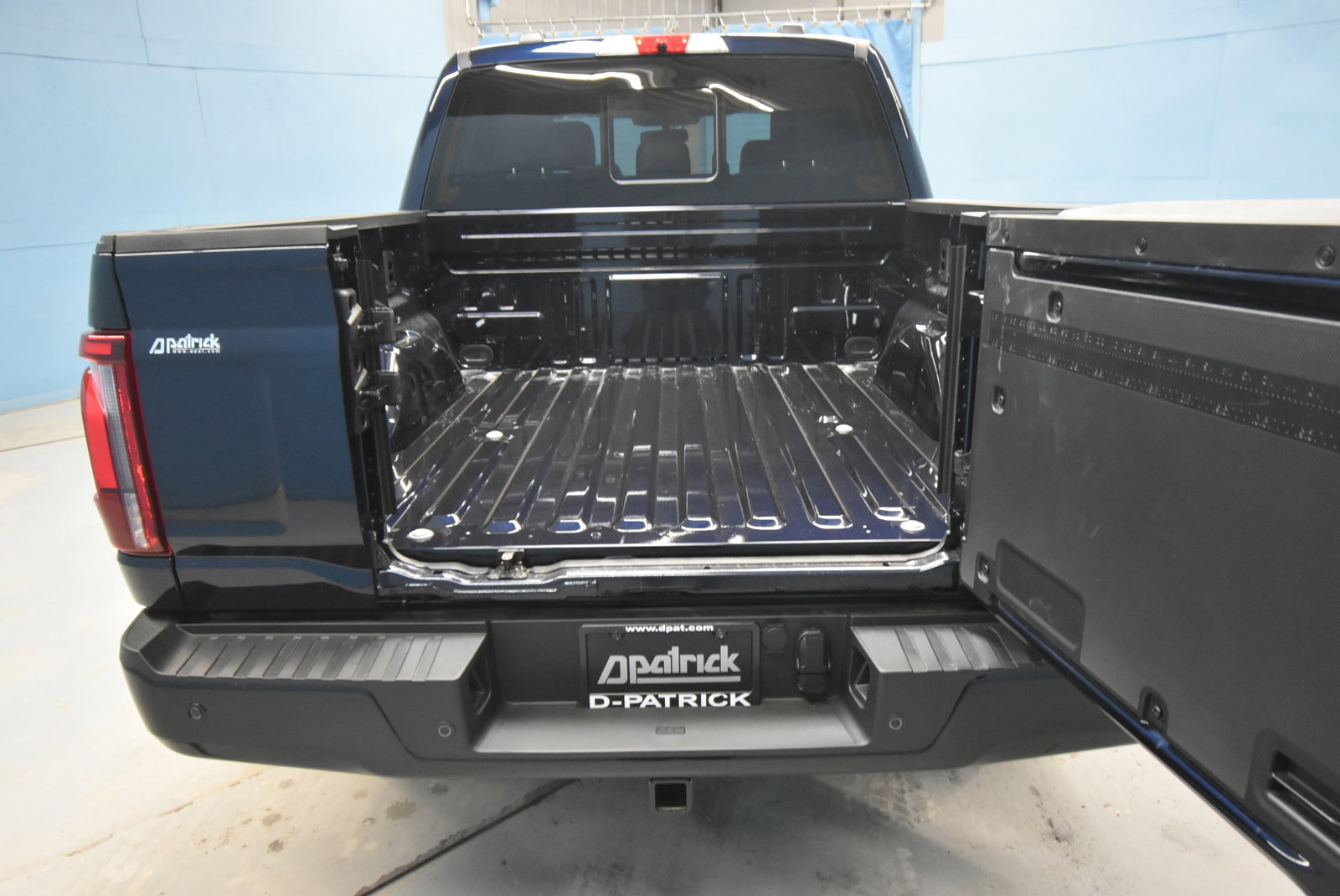 New 2025 Ford F150 Platinum w/ Equipment Group 702A High image 33