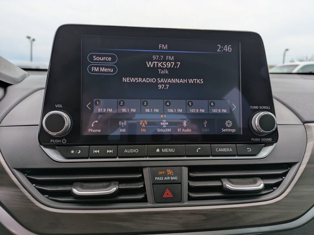 Used 2024 Nissan Altima 2.5 SV FWD image 18