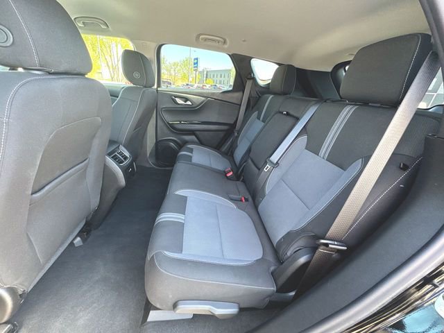Used 2025 Chevrolet Blazer LT AWD/4WD image 23