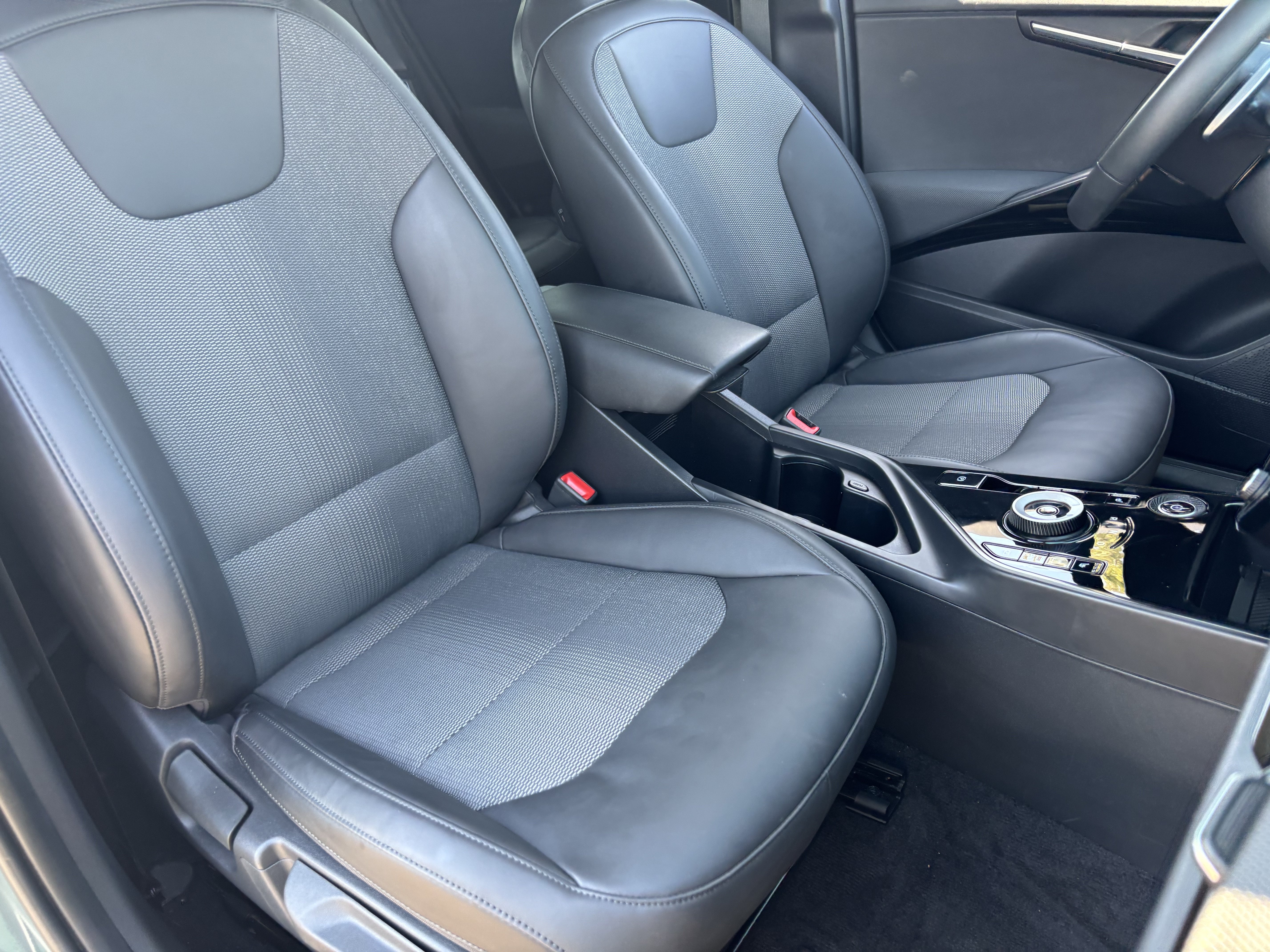Certified 2023 Kia Niro Wind FWD image 8