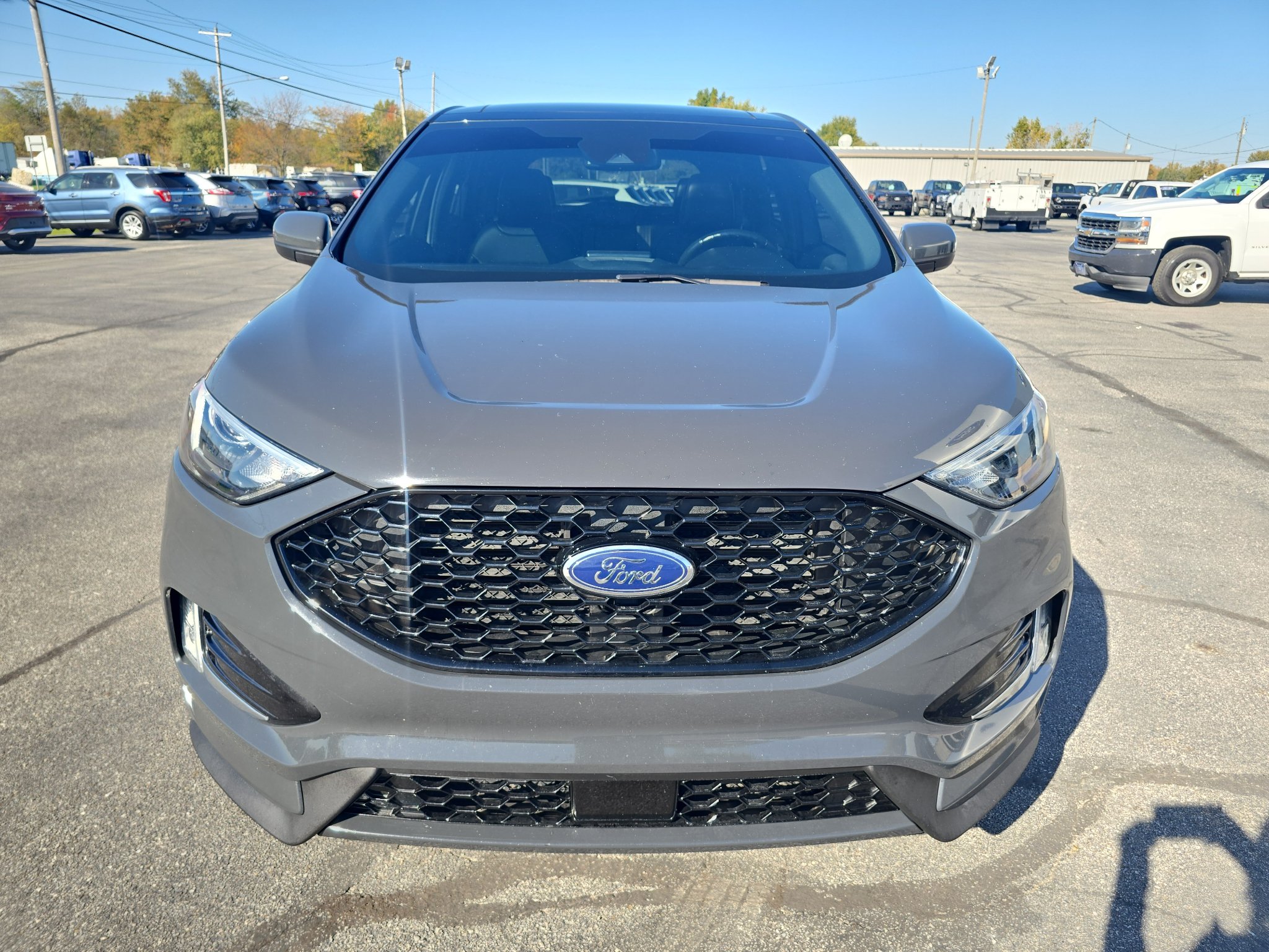Used 2021 Ford Edge ST-Line w/ Class II Trailer Tow Package AWD/4WD image 3