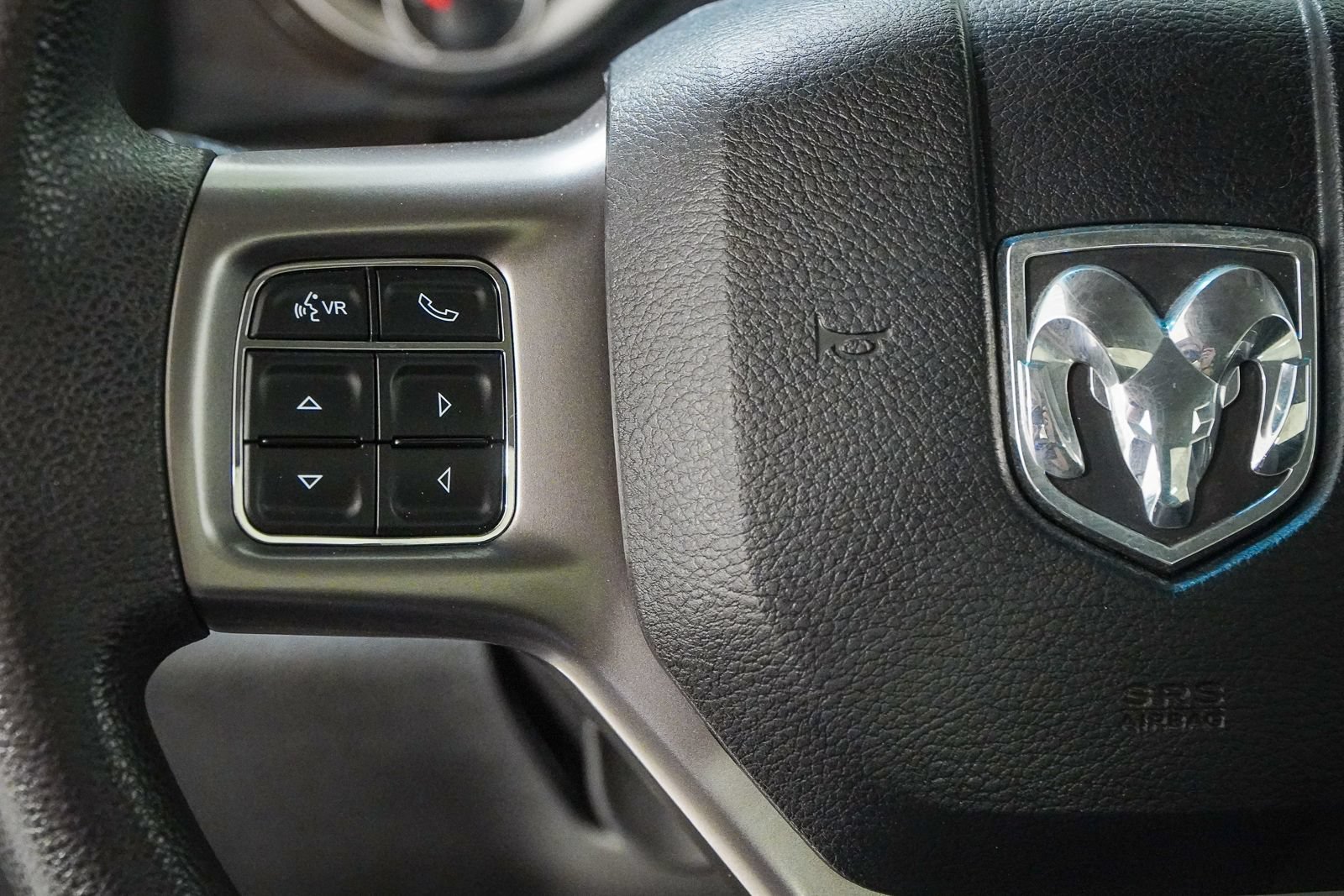 Used 2022 RAM 1500 Classic SLT AWD/4WD image 23
