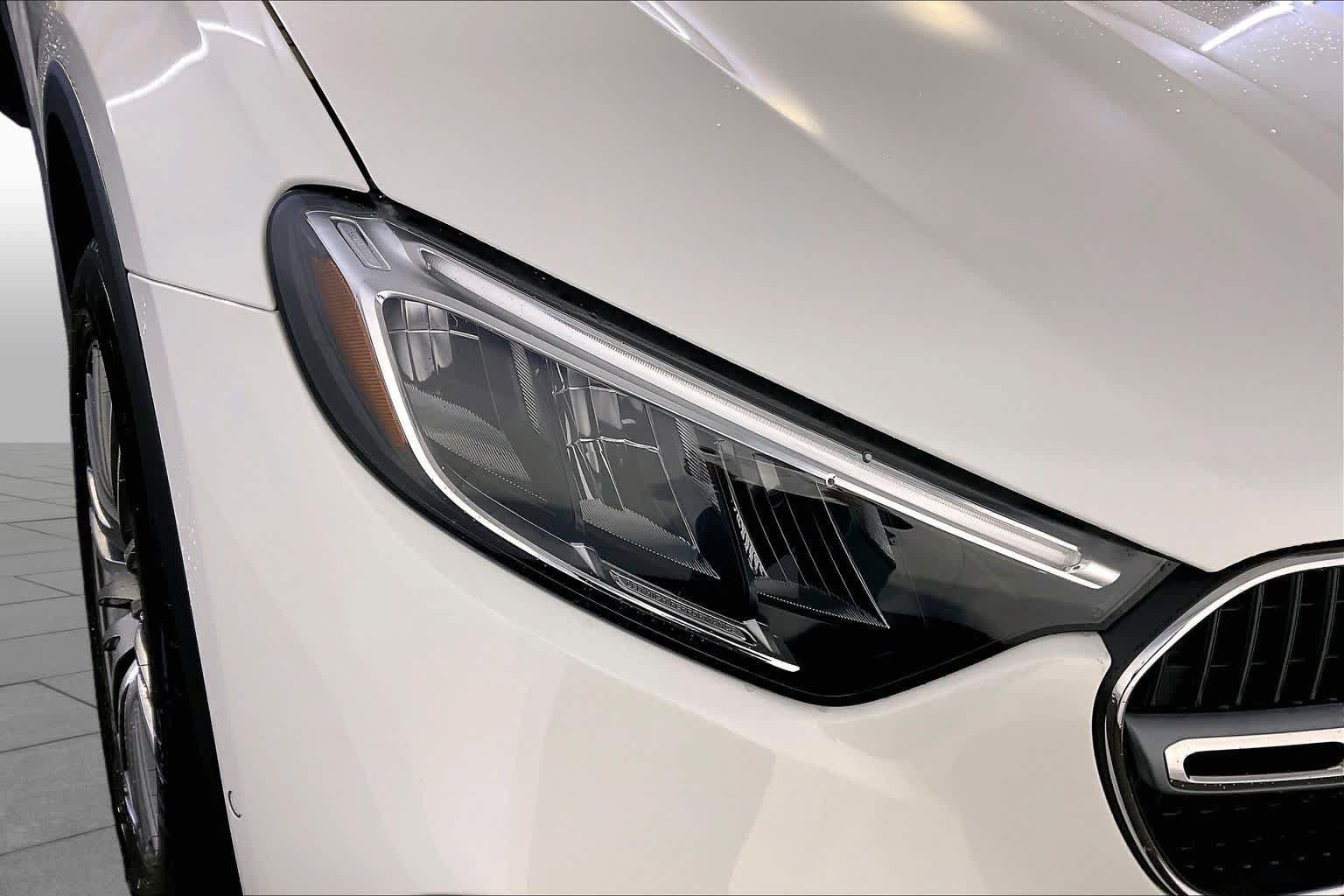 New 2027 Mercedes-Benz GLC 300 4MATIC image 16