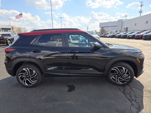 New 2026 Chevrolet TrailBlazer RS w/ Driver Confidence Package FWD image 17