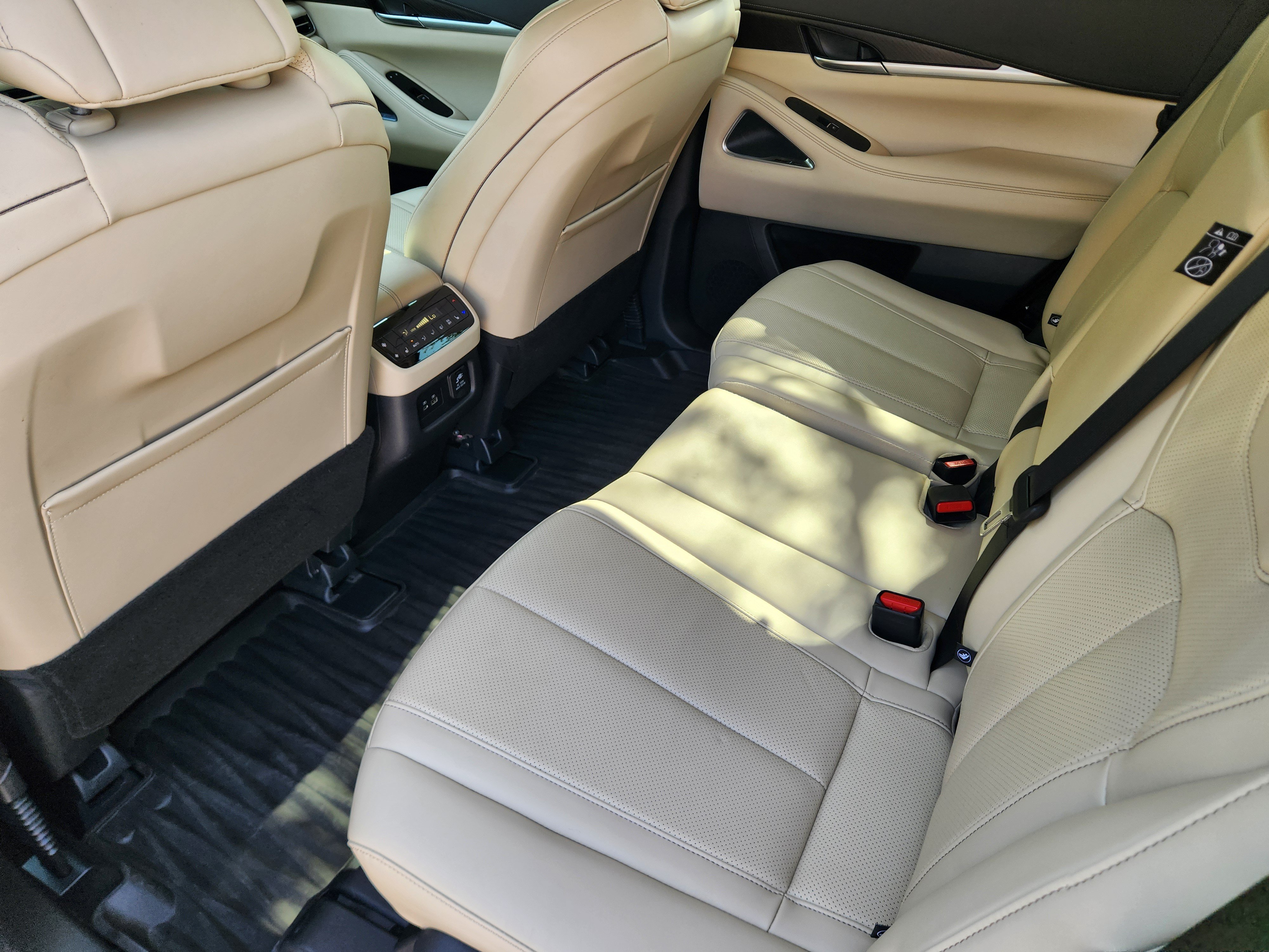 Used 2025 INFINITI QX60 Sensory w/ Vision Package AWD/4WD image 29