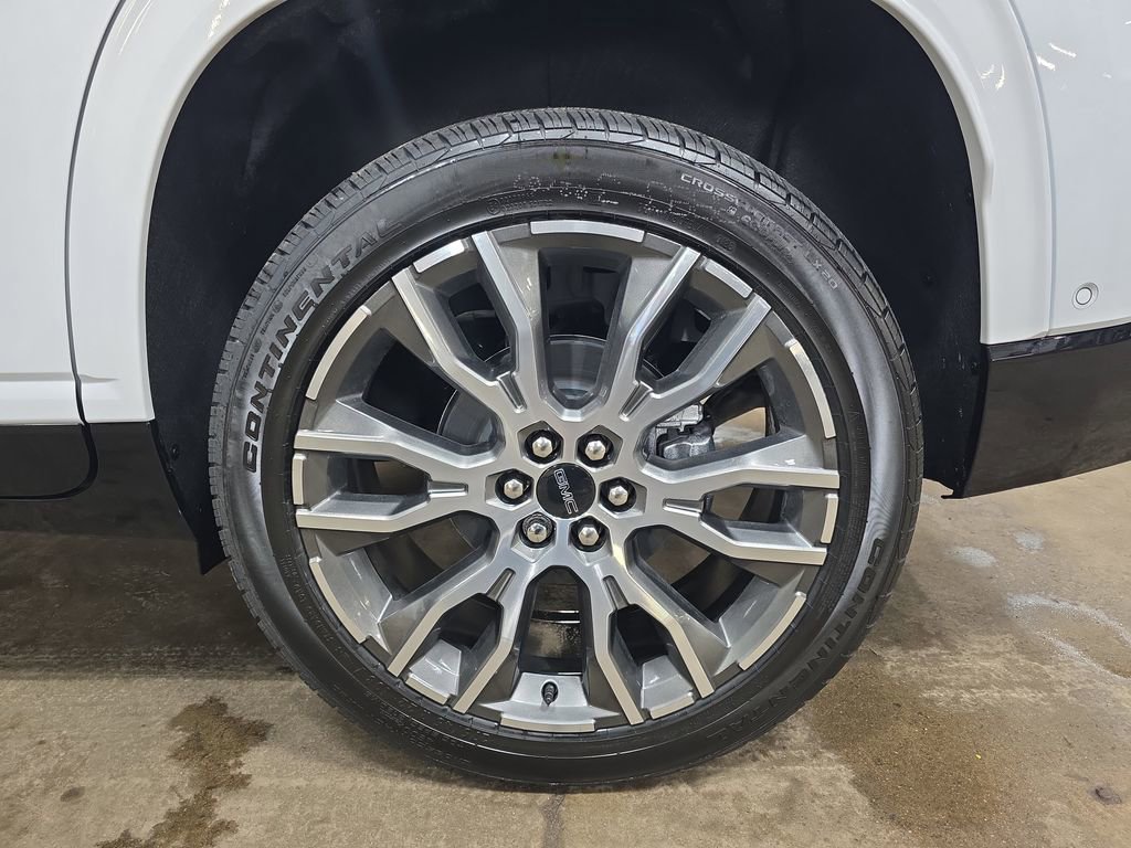 New 2026 GMC Acadia Denali Ultimate w/ LPO, Floor Liner Package image 38