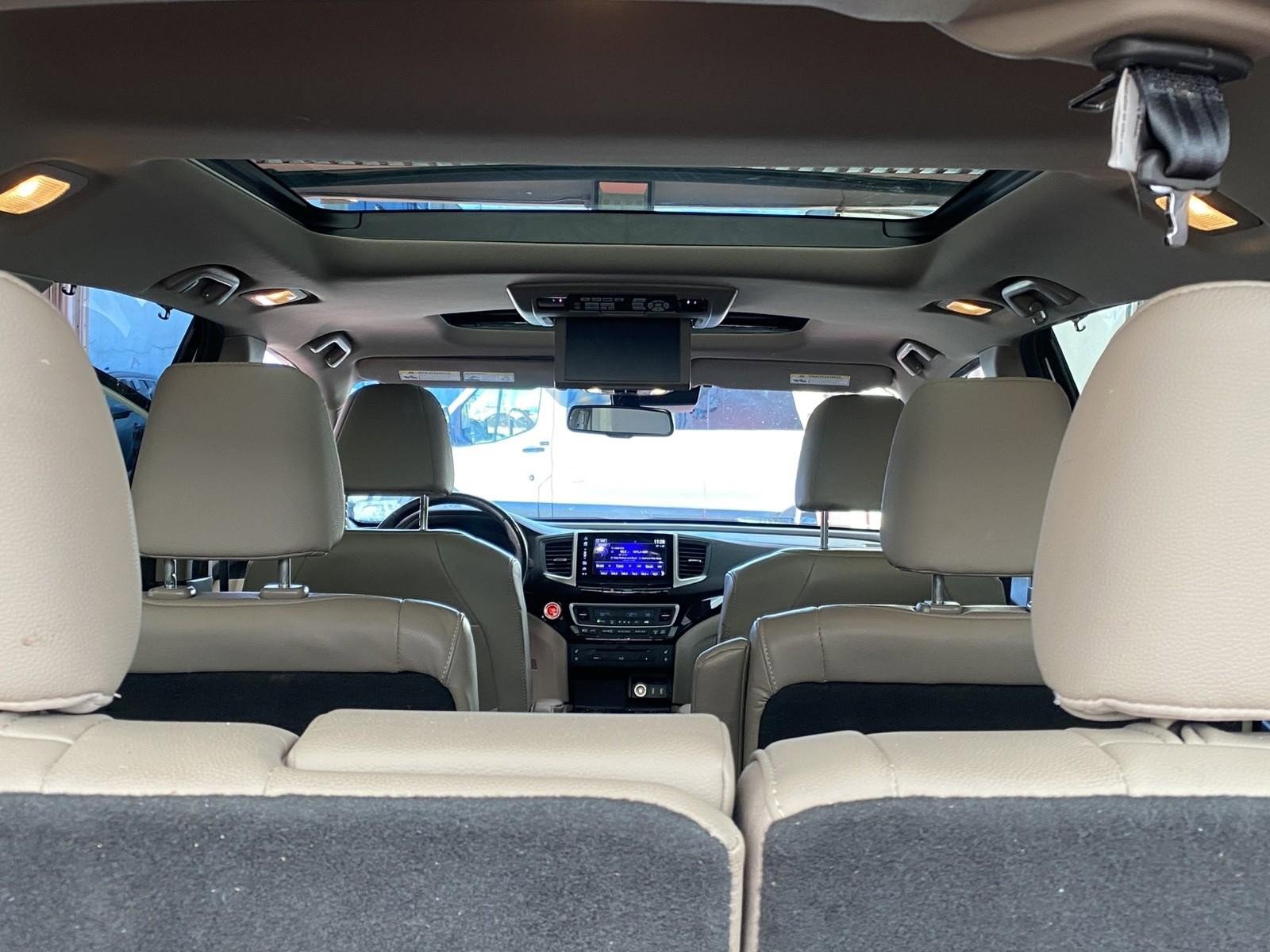 Used 2017 Honda Pilot Elite image 17