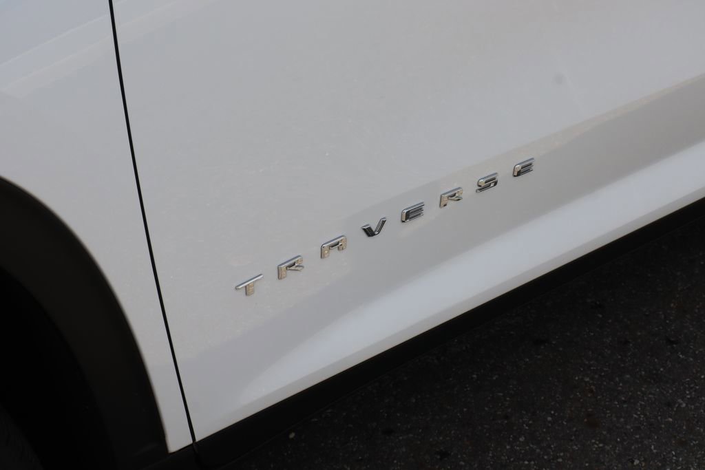New 2026 Chevrolet Traverse LT w/ Sun and Wheel Package AWD/4WD image 11