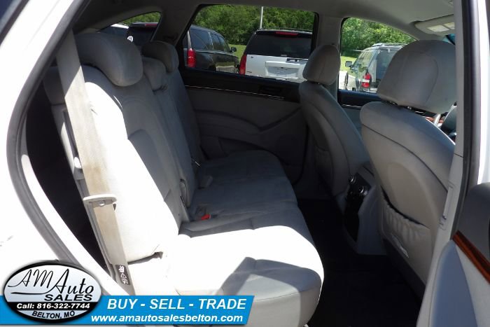 Used 2010 Hyundai Veracruz GLS image 17