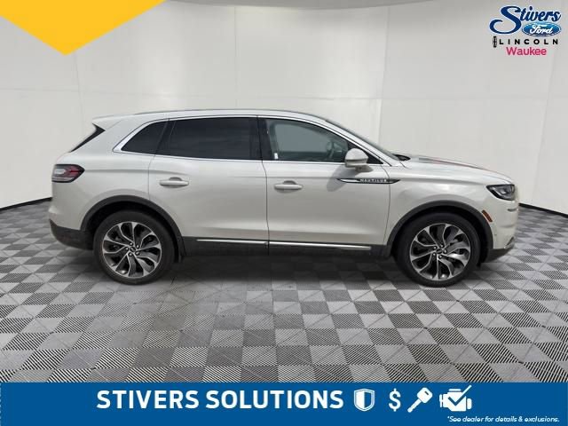 Used 2021 Lincoln Nautilus Reserve w/ Equipment Group 201A AWD/4WD image 3