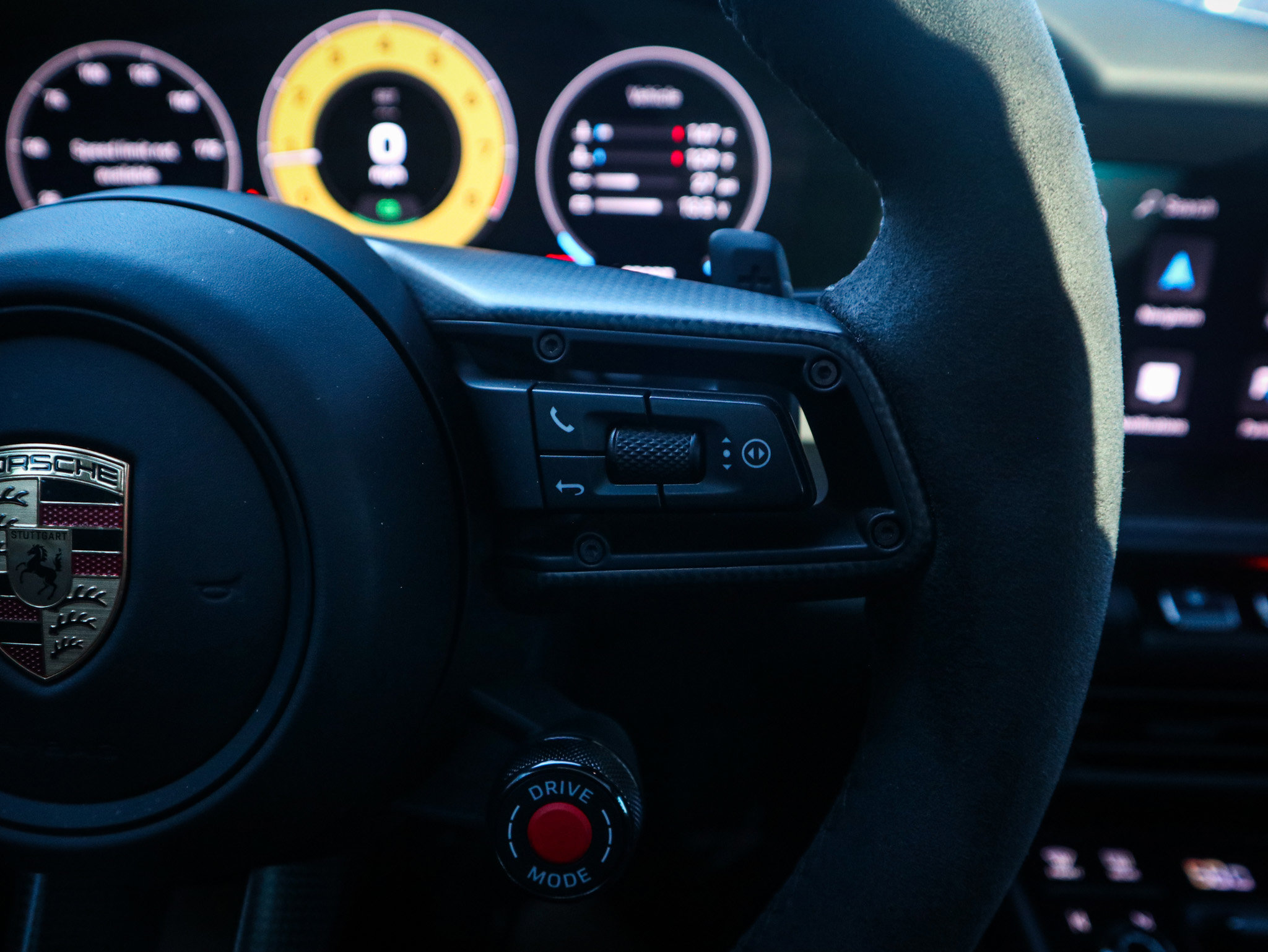 Used 2025 Porsche 911 Carrera 4 GTS image 22