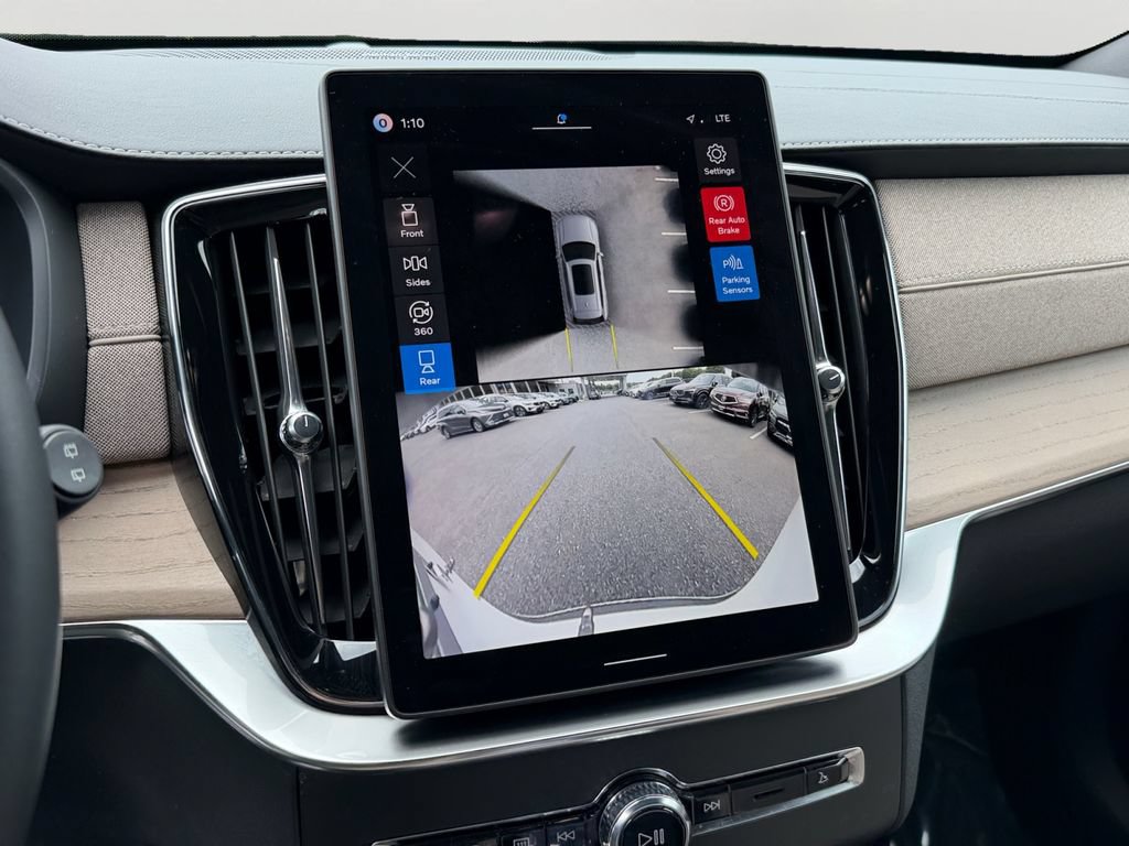 Certified 2026 Volvo XC90 B6 Plus AWD/4WD image 22