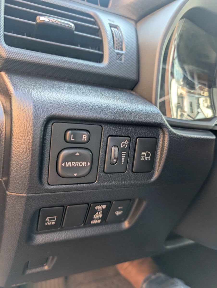 Used 2022 Toyota 4Runner Limited AWD/4WD image 19