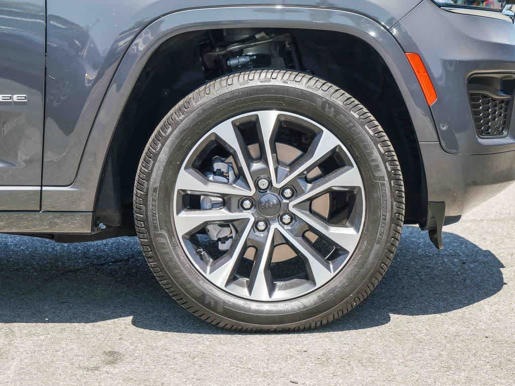 Certified 2024 Jeep Grand Cherokee L Overland AWD/4WD image 10