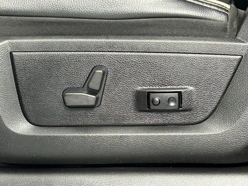 Used 2022 RAM 2500 Laramie w/ Night Edition image 32