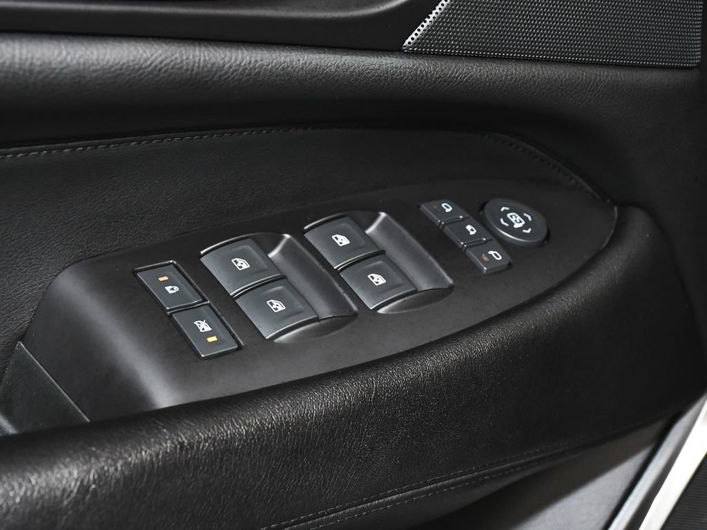 Used 2020 Cadillac Escalade Luxury AWD/4WD image 10