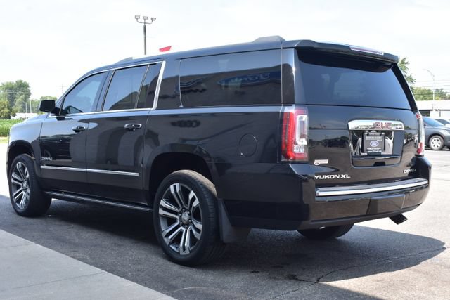 Used 2020 GMC Yukon XL Denali w/ Denali Ultimate Package AWD/4WD image 17