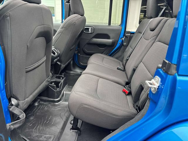 Used 2023 Jeep Wrangler Unlimited Sahara w/ Cold Weather Group AWD/4WD image 13