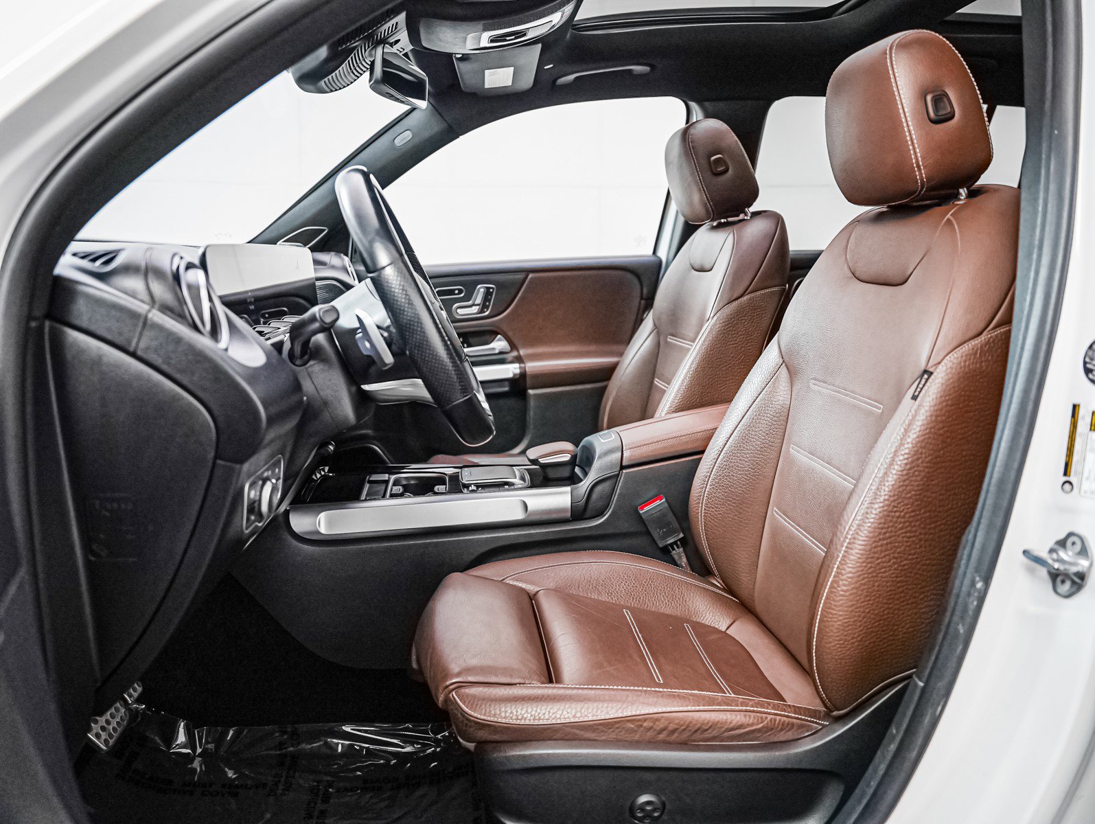 Certified 2023 Mercedes-Benz GLB 250 4MATIC image 12