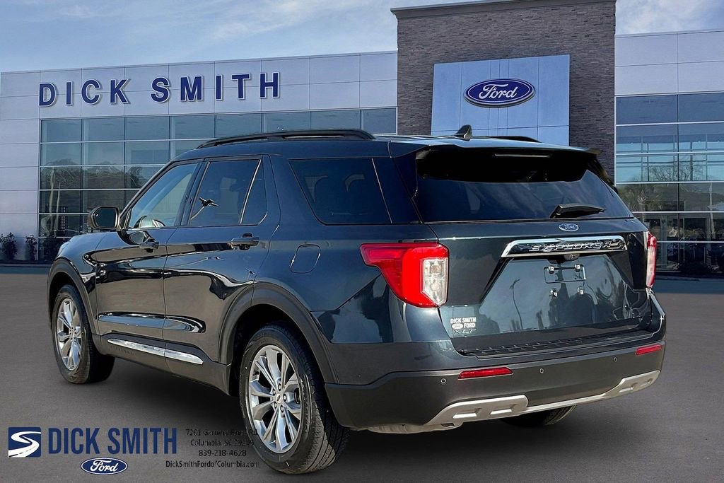 Used 2023 Ford Explorer XLT w/ Equipment Group 202A image 4