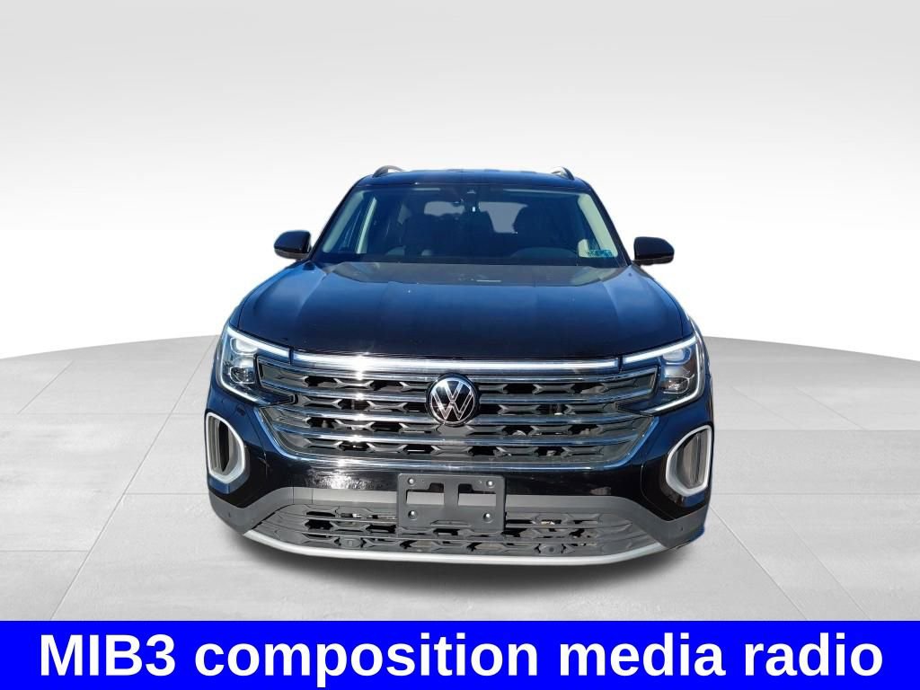 Used 2025 Volkswagen Atlas SE image 3
