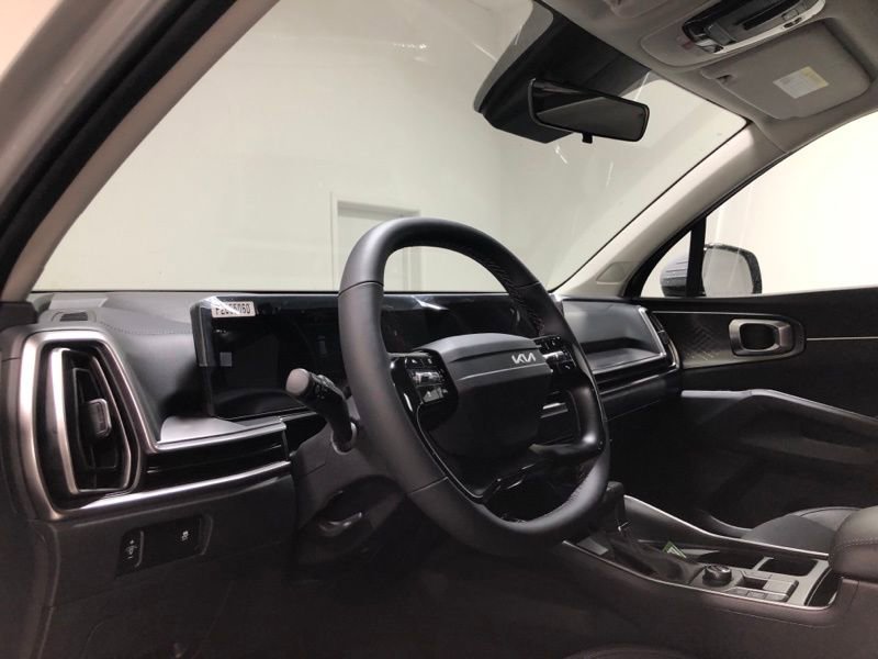 New 2026 Kia Sorento S w/ S Panoramic Sunroof Package image 21