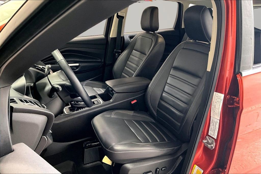 Used 2019 Ford Escape SEL w/ Ford Safe & Smart Package AWD/4WD image 21