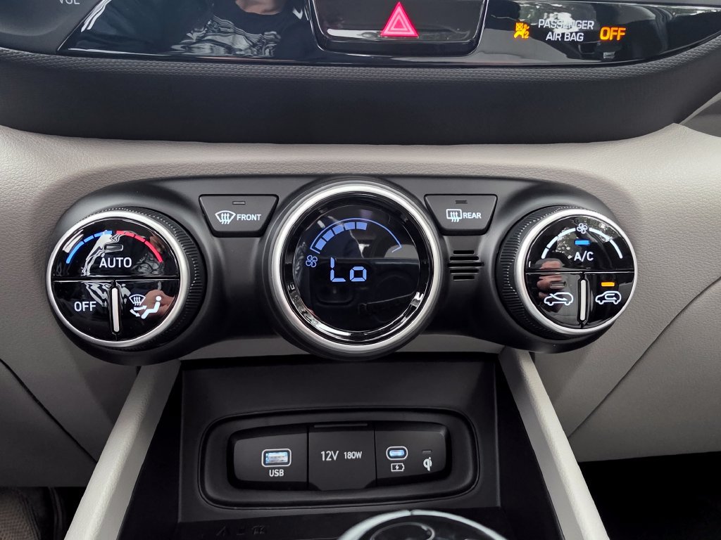 New 2026 Hyundai Venue SEL FWD image 45