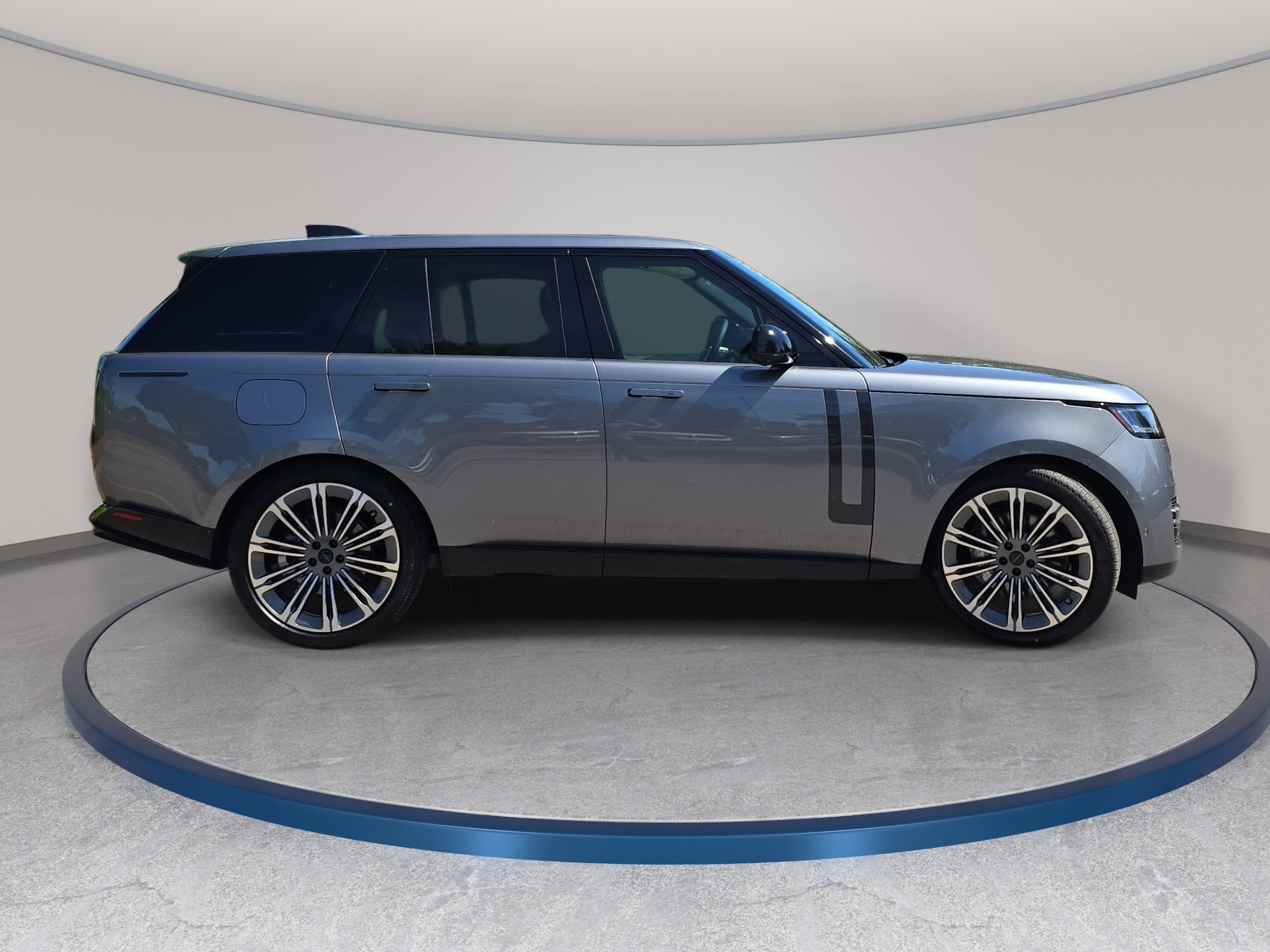New 2026 Land Rover Range Rover SE AWD/4WD image 4