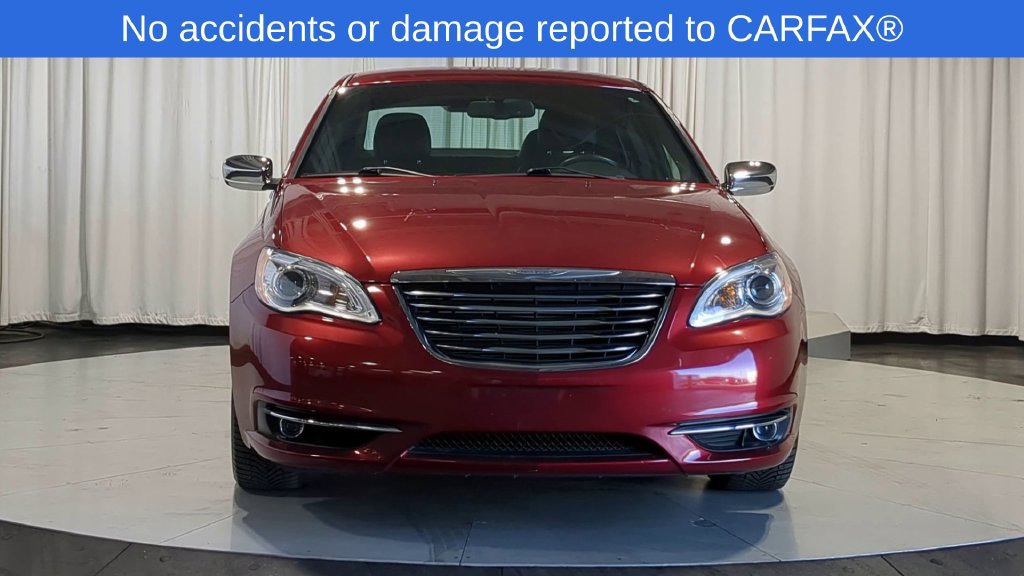 Used 2014 Chrysler 200 Limited FWD image 3