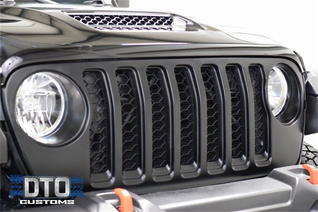 Used 2023 Jeep Gladiator Mojave w/ Trailer Tow Package image 9
