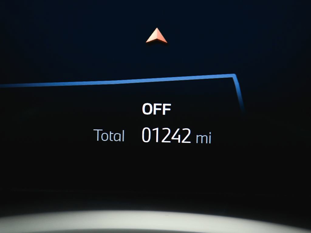 Used 2024 BMW i7 xDrive60 image 29