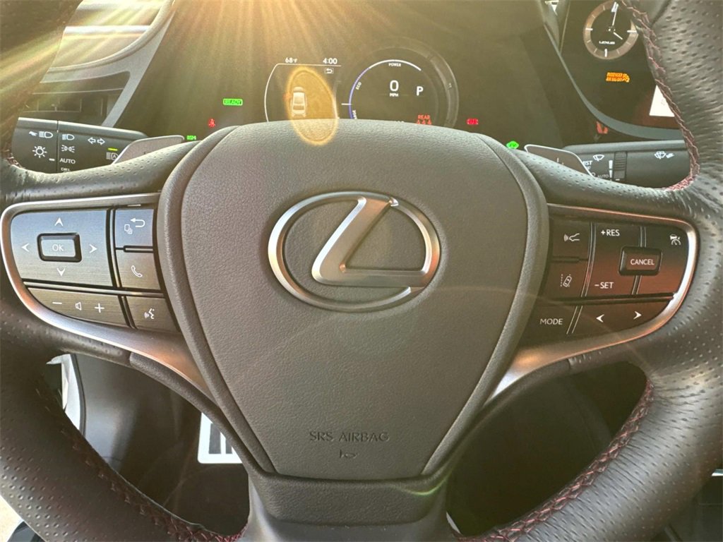 Used 2024 Lexus ES 300h F Sport image 20