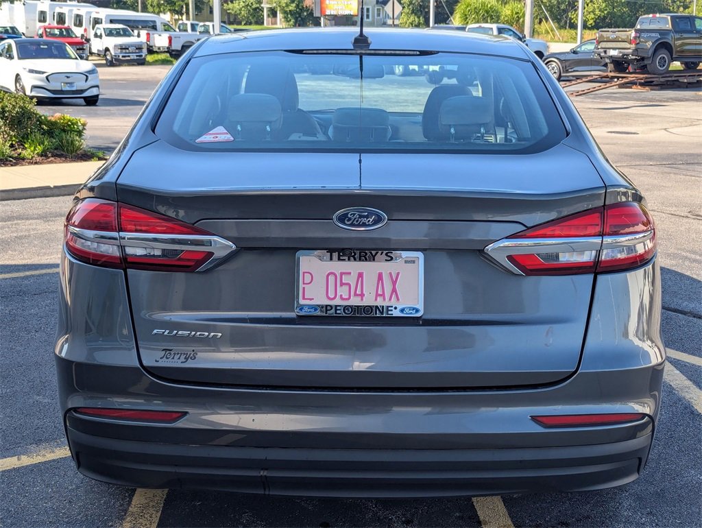 Used 2019 Ford Fusion S image 4
