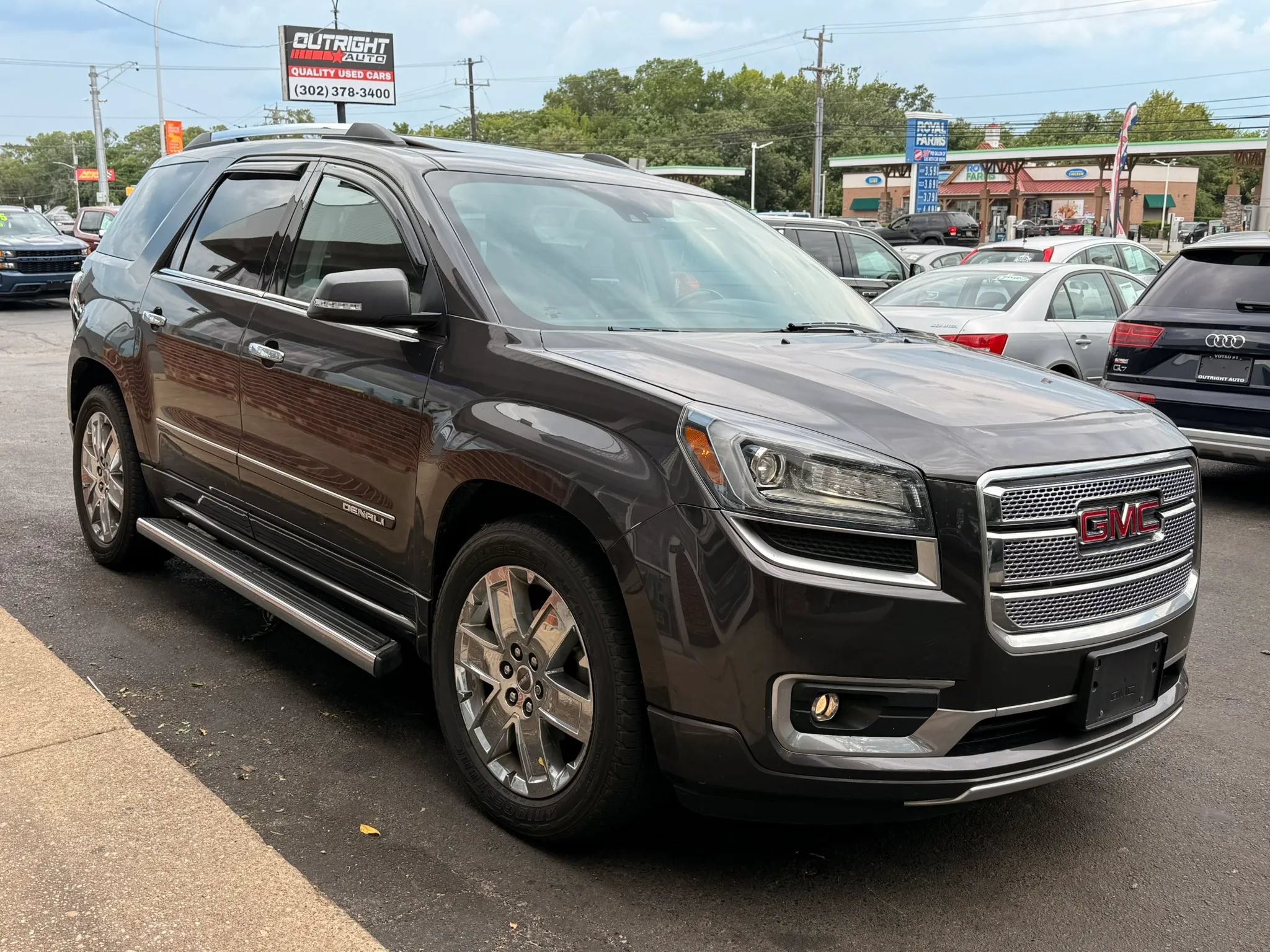Used 2016 GMC Acadia Denali AWD/4WD image 5