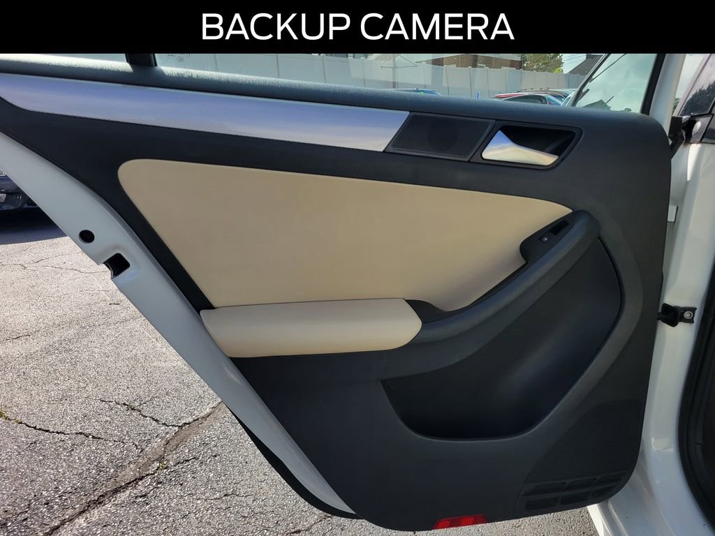 Used 2017 Volkswagen Jetta SE FWD image 12